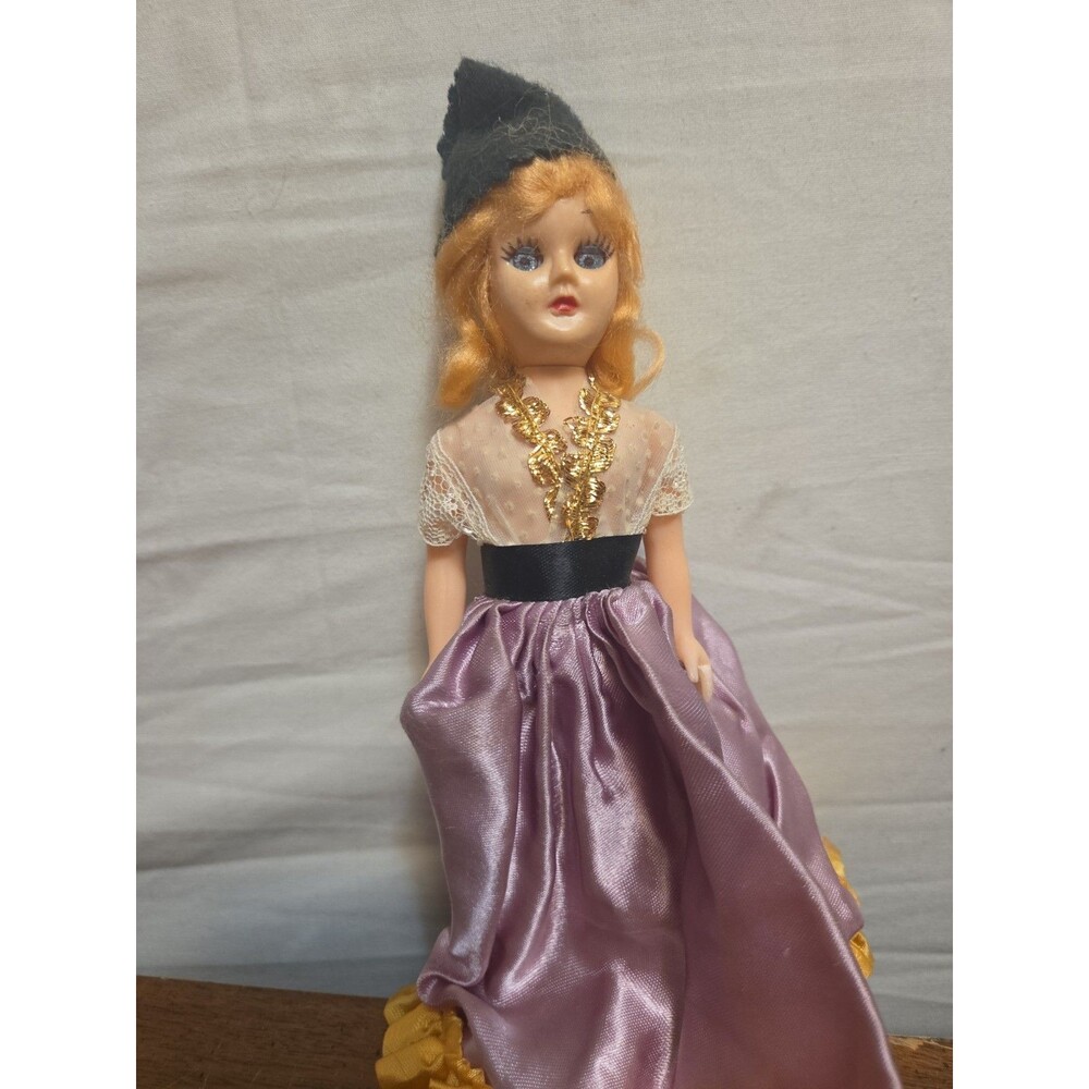 Arco Gas Station Sweden Doll Sleepy Eyes Dolls of the World Series Vintage 1970s